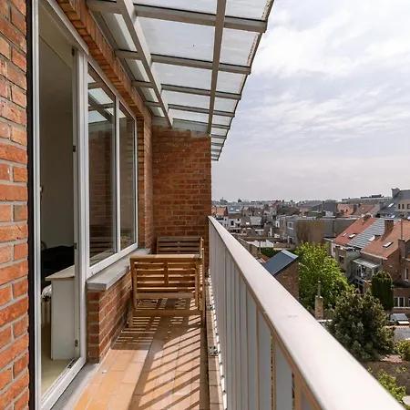 Super Charming And Sunny Penthouse With Open View Over The Inner And At Walking Distance From The Sea And The Beach * Ostende